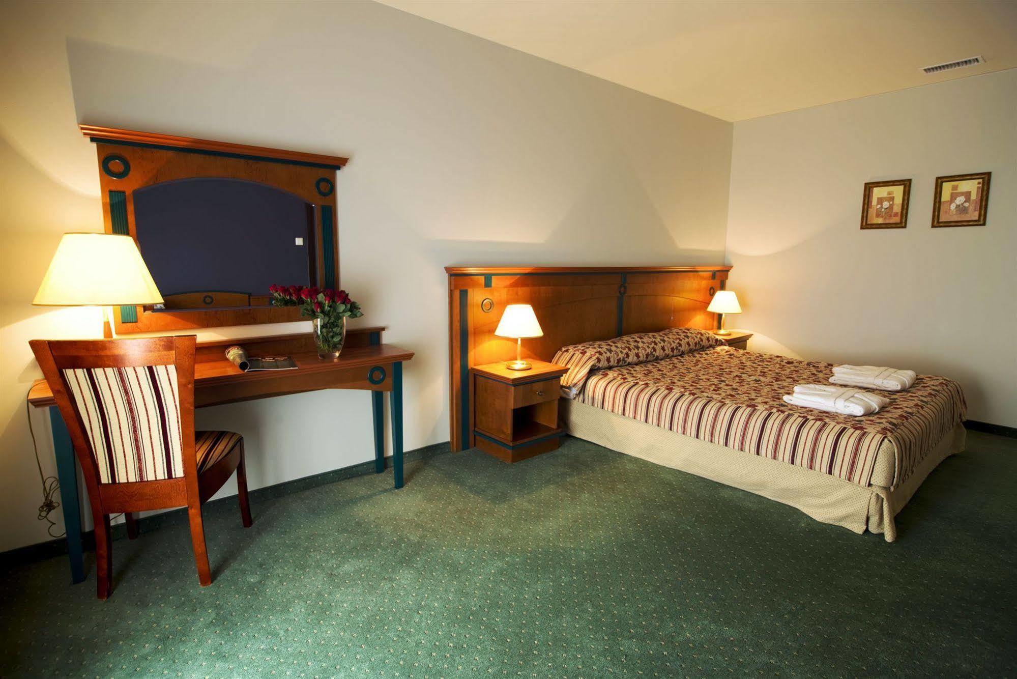 Hotel Mlyn & Spa Włocławek Extérieur photo